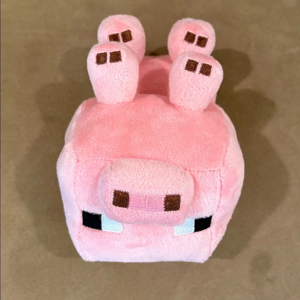Minecraft Pink Pig Plush 🐷 - Picture 6 of 6